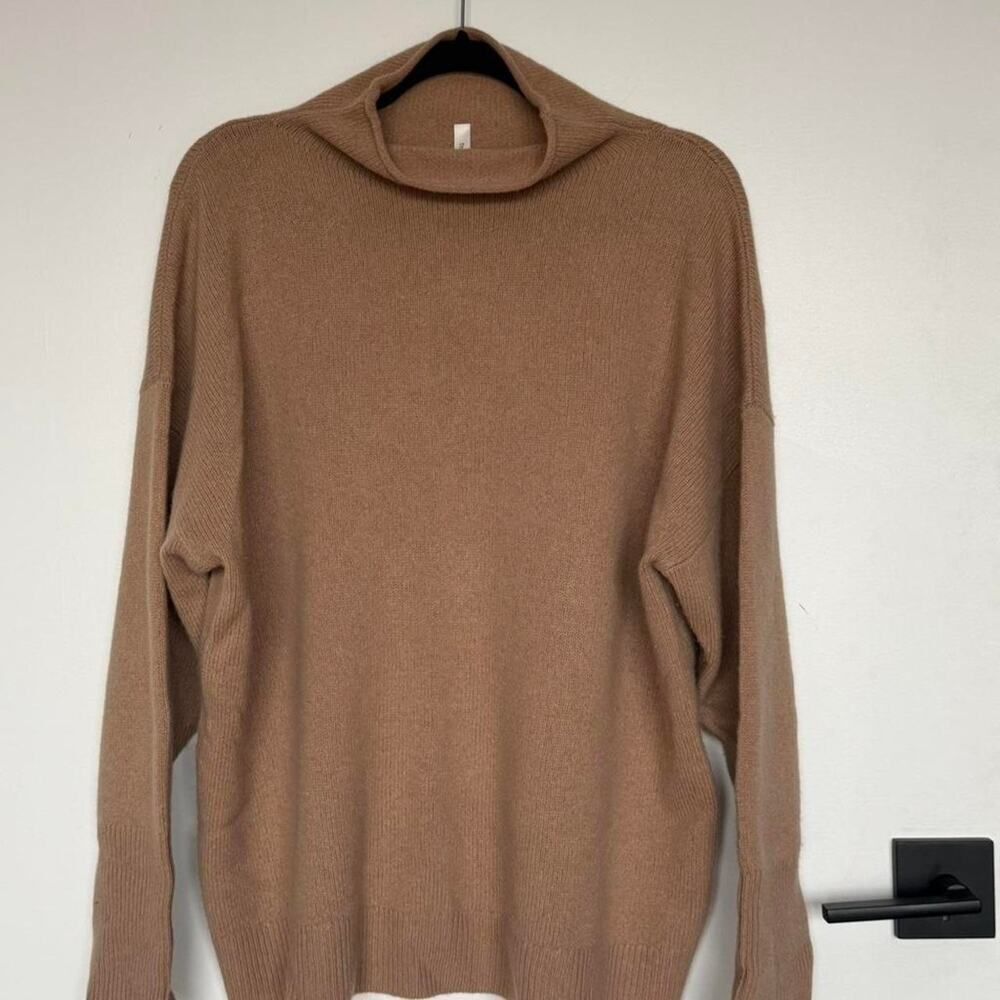 Babaton 100 cashmere turtleneck sweater